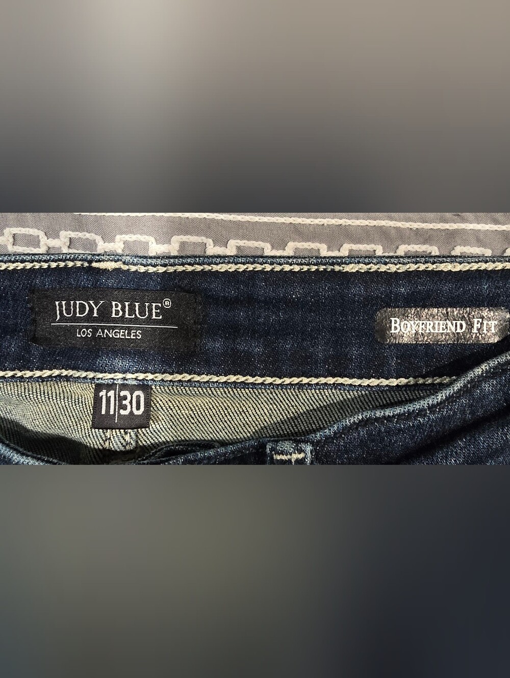 Judy Blue Midrise Boyfriend Fit Jeans Size 11/30 - Picture 6 of 7